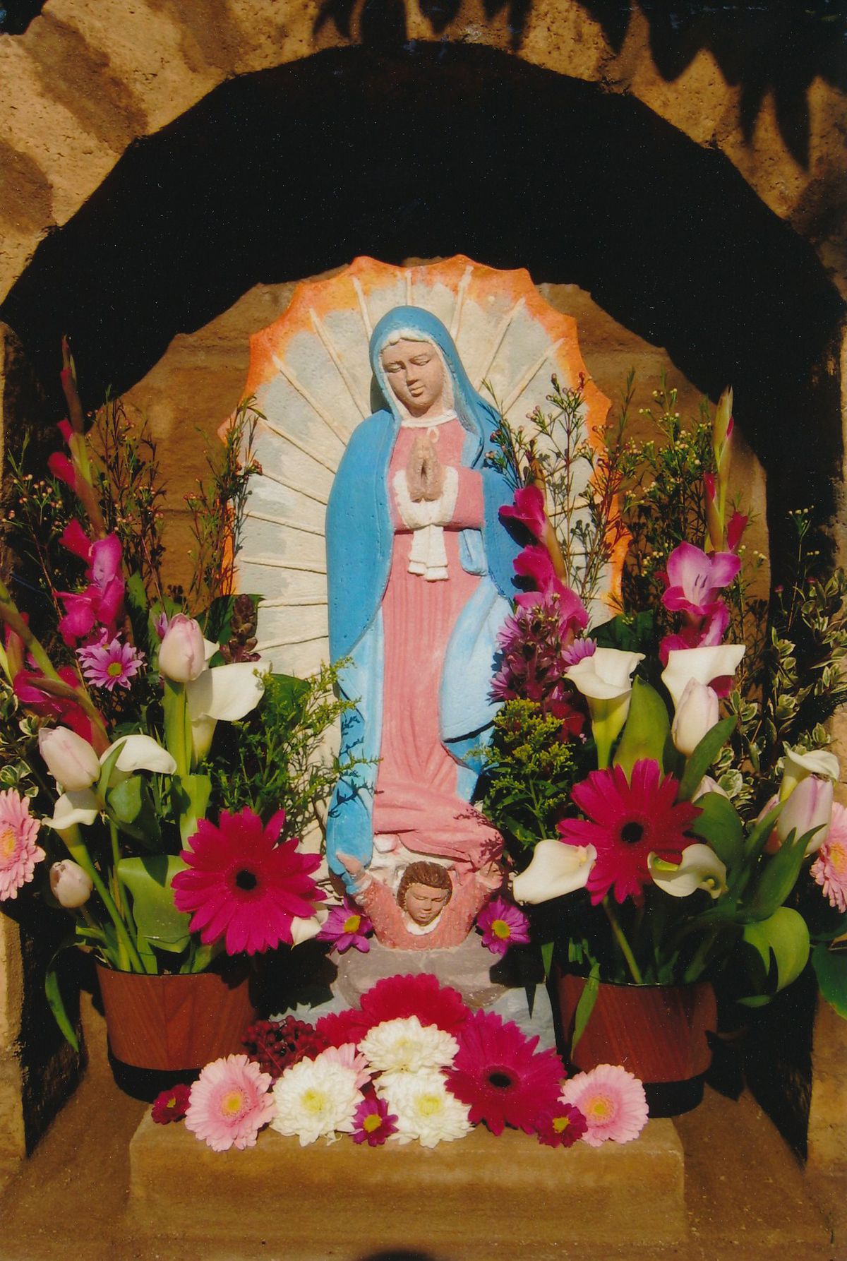 12 - Vedanta Society of Sacramento - Garden of Saints - Virgin Mary 3