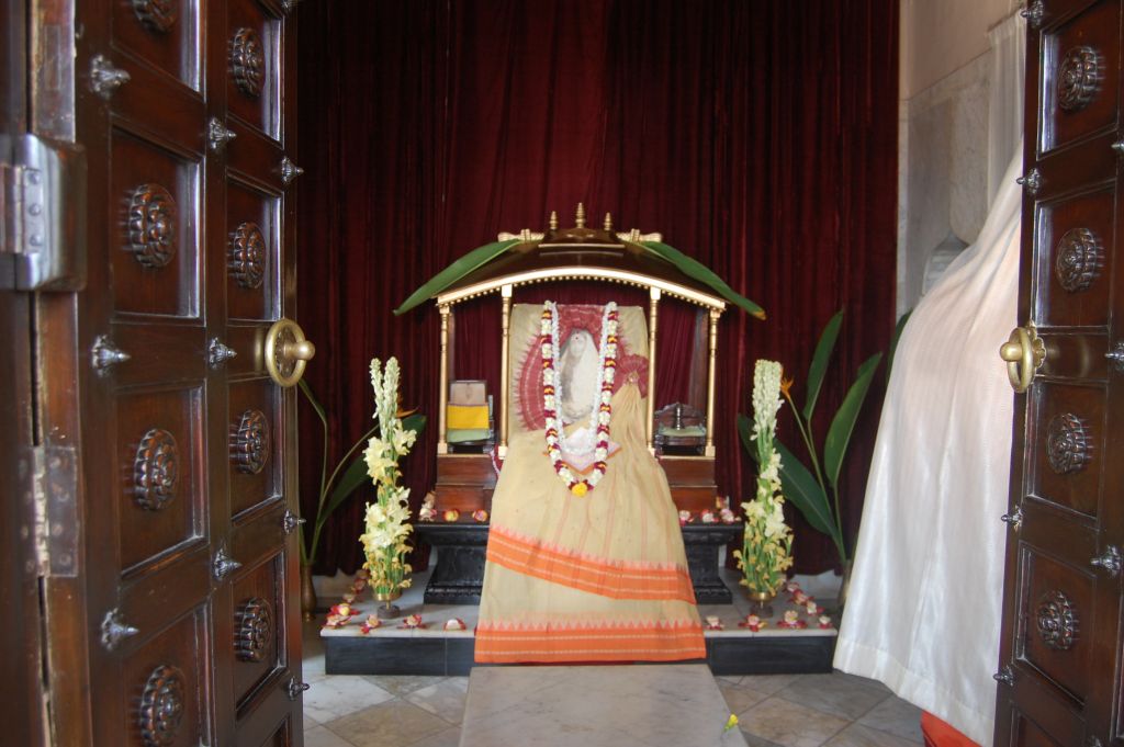 11 Holy Mother Sarada Devi Temple at Belur Math - Photo 2